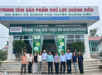 RESEARCH TEAM OF AMDI INSTITUTE, UNIVERSITY OF KENT AND UCL (UK) VISITS AND WORKS IN THUA THIEN HUE PROVINCE